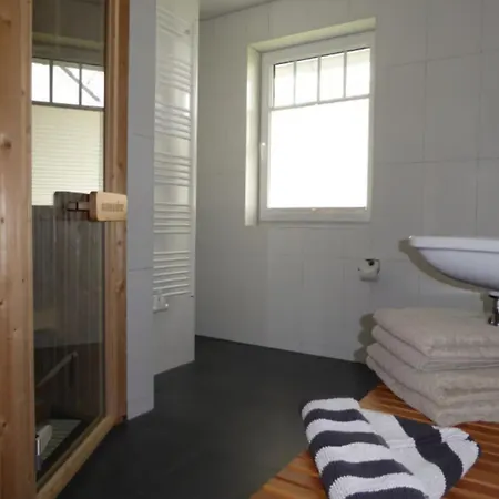 Fru بيت للعطل *