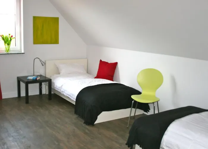 بيت للعطل Fru *